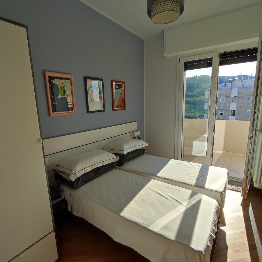 Appartement Tramonto In Baia à Pesaro Extérieur photo