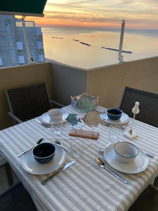 Appartement Tramonto In Baia à Pesaro Extérieur photo