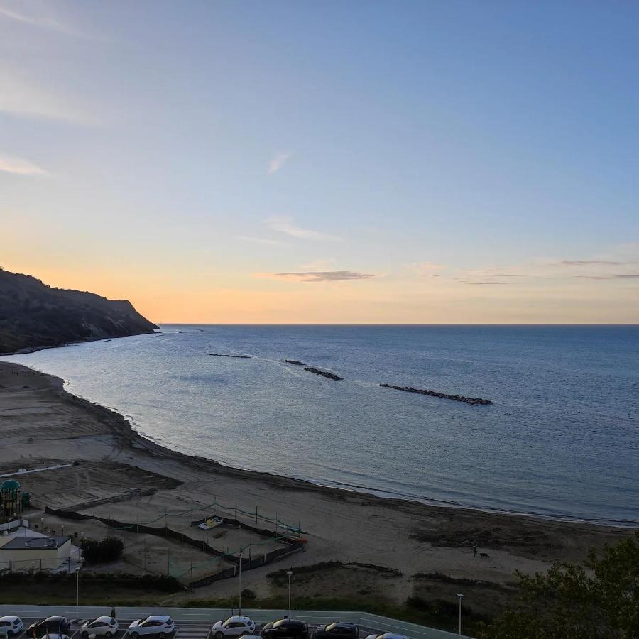 Appartement Tramonto In Baia à Pesaro Extérieur photo