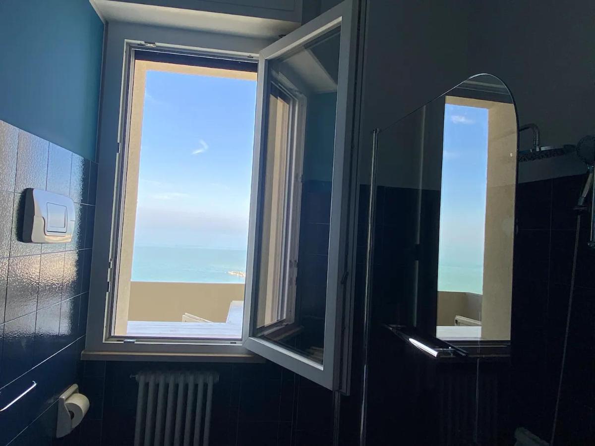 Appartement Tramonto In Baia à Pesaro Extérieur photo